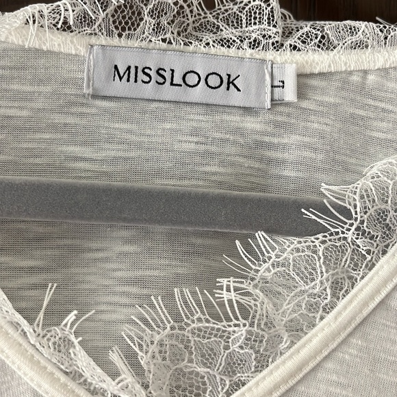 MissLook dragonfly top. Size Large. New I the bag. - Picture 4 of 8